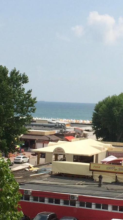 Nick Apartments Mamaia Bagian luar foto